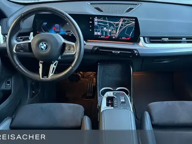 BMW iX1