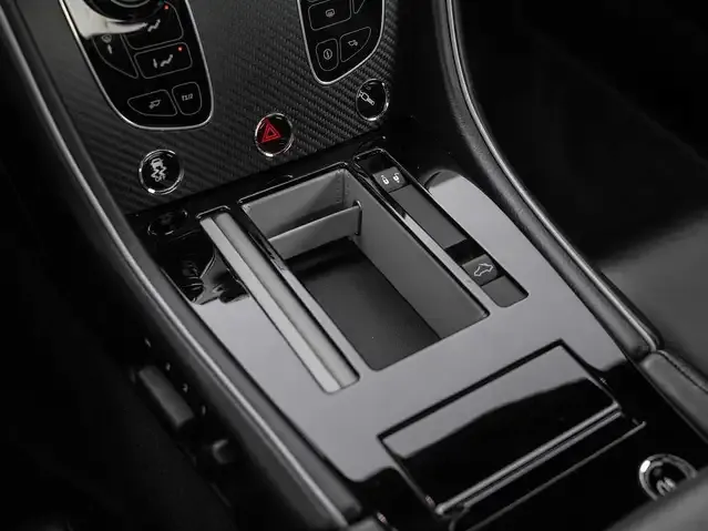 Aston Martin Sonstiges
