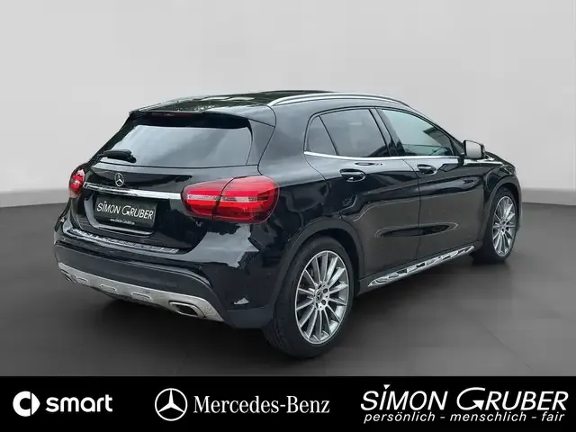 Mercedes-Benz GLA 250