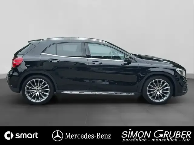 Mercedes-Benz GLA 250