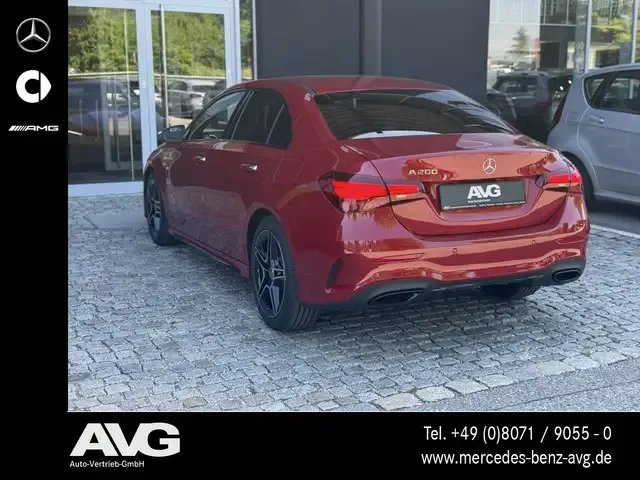 Mercedes-Benz A 200