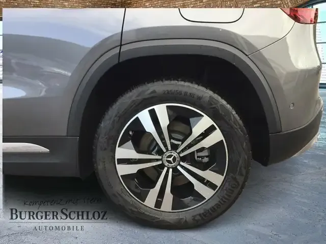 Mercedes-Benz GLA 220