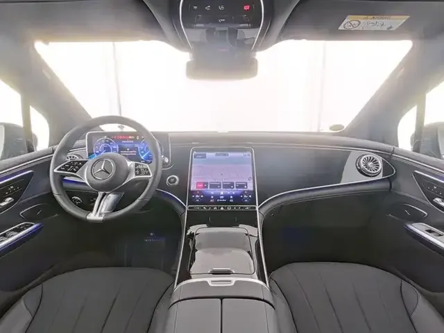 Mercedes-Benz EQE SUV