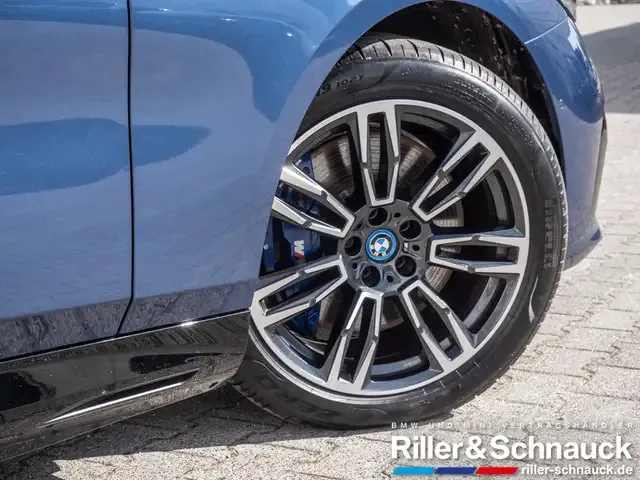 BMW 550