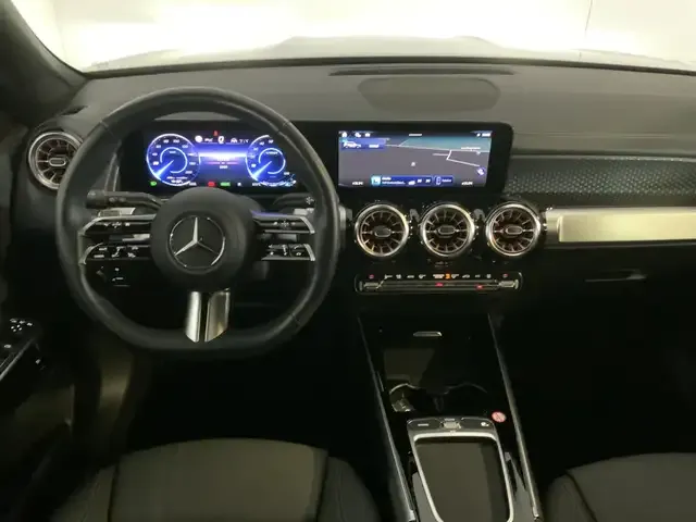 Mercedes-Benz EQB 350