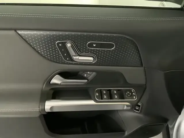 Mercedes-Benz EQB 350