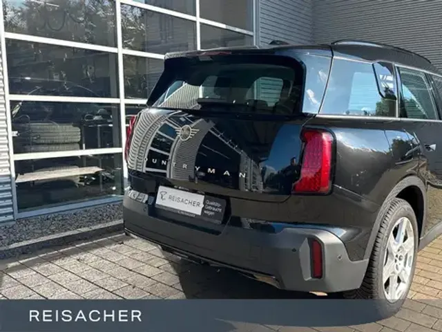 MINI Cooper D Countryman