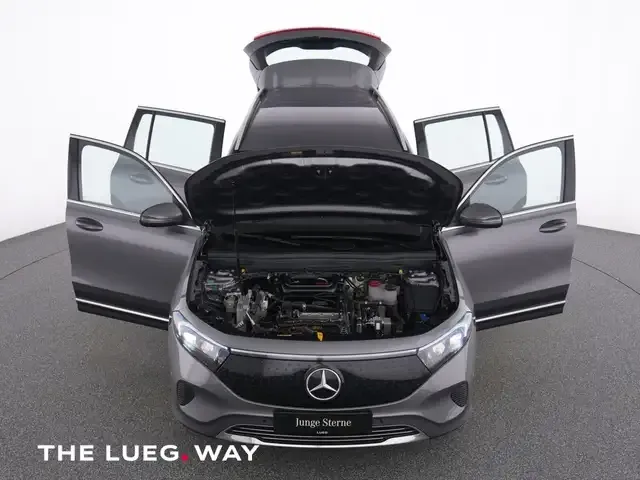 Mercedes-Benz EQB 300