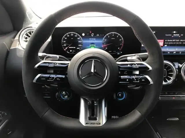Mercedes-Benz GLA 35 AMG