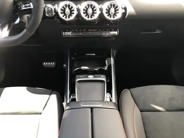 Mercedes-Benz GLA 35 AMG