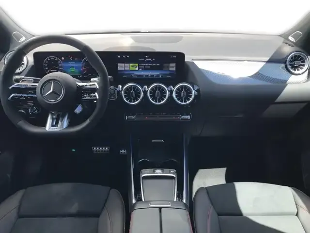 Mercedes-Benz GLA 35 AMG