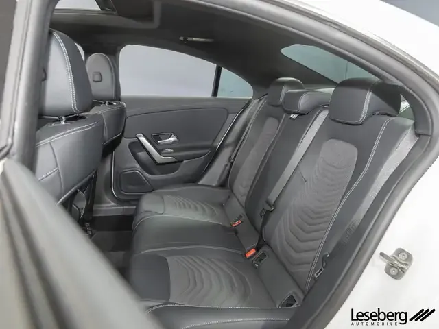 Mercedes-Benz CLA 180