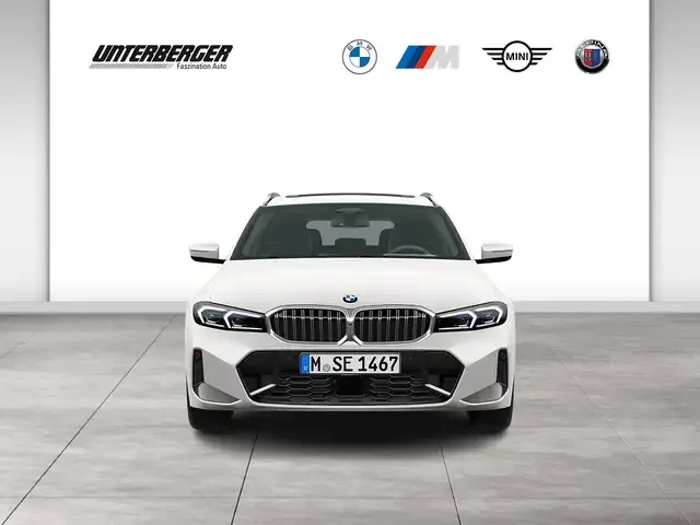 BMW 330
