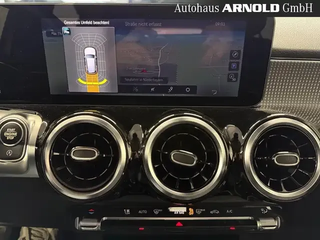 Mercedes-Benz GLB 180