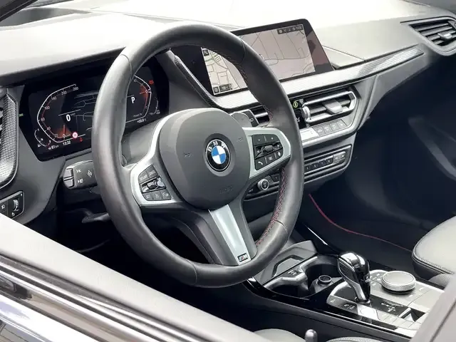 BMW 128
