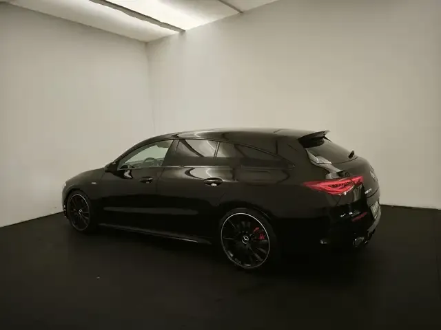 Mercedes-Benz CLA 35 AMG