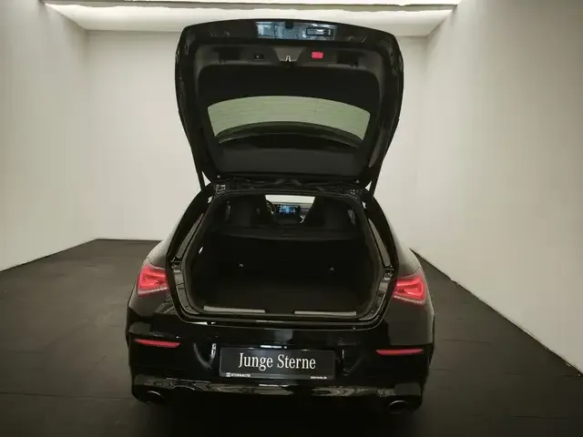 Mercedes-Benz CLA 35 AMG
