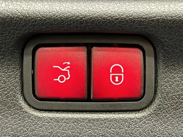 Mercedes-Benz EQE 300