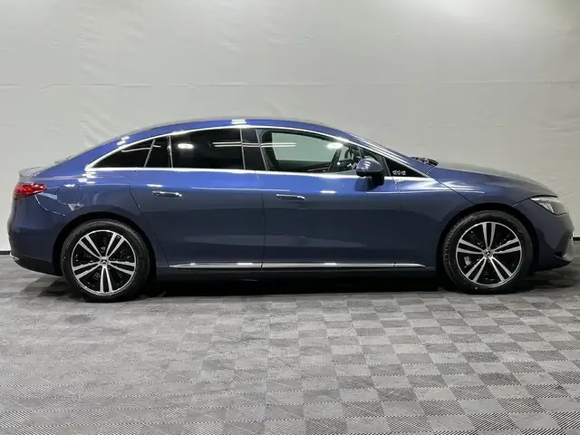 Mercedes-Benz EQE 300