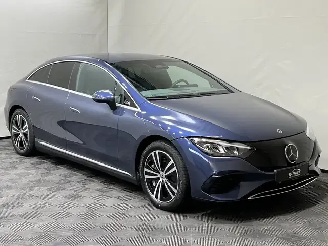 Mercedes-Benz EQE 300