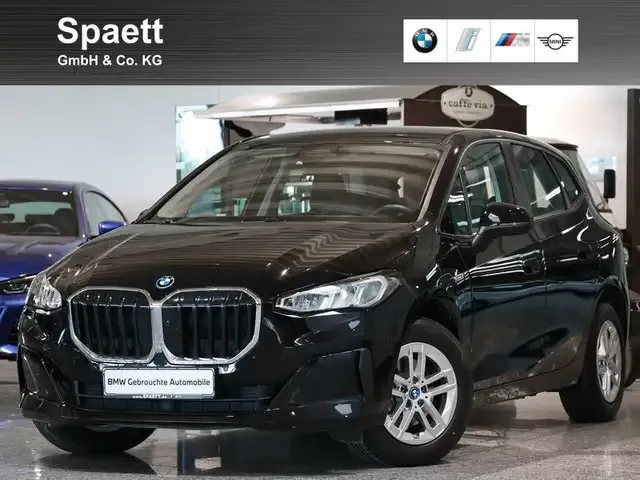 BMW 225