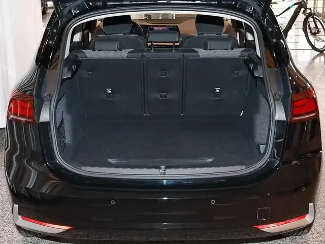 BMW 225