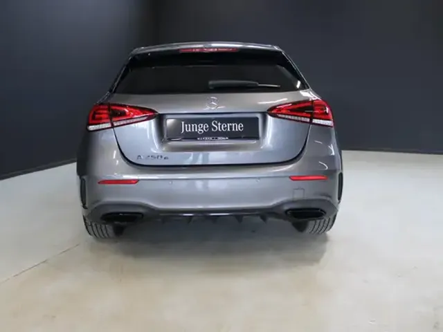 Mercedes-Benz A 250