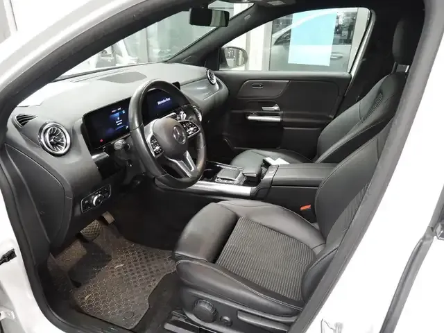 Mercedes-Benz EQA 250