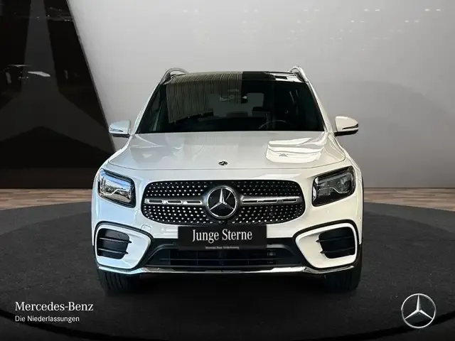 Mercedes-Benz GLB 220