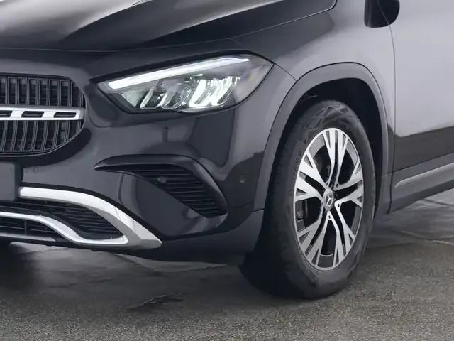 Mercedes-Benz GLA 180