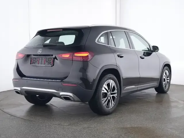 Mercedes-Benz GLA 180