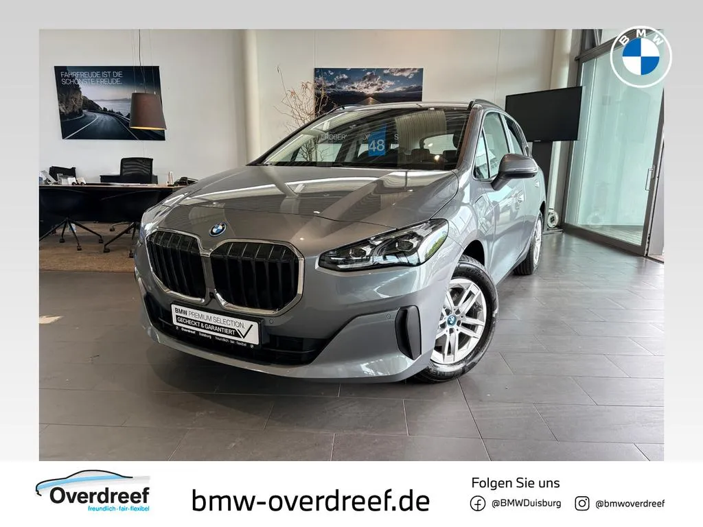 BMW 225