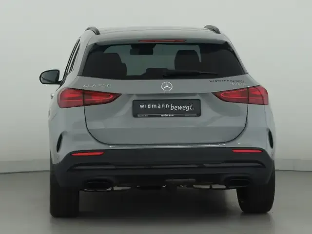 Mercedes-Benz GLA 250
