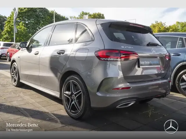 Mercedes-Benz B 250