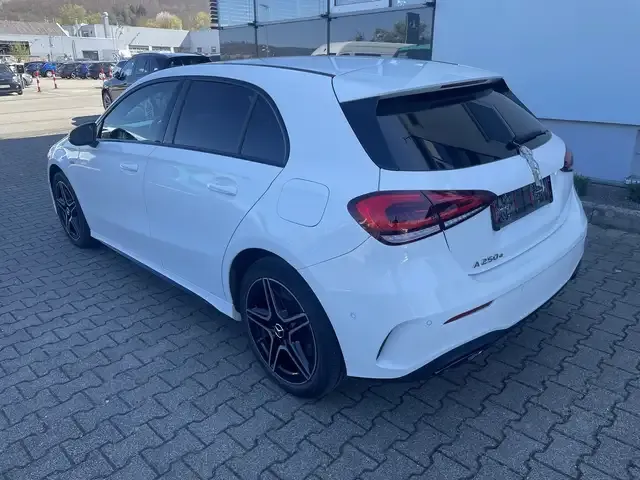 Mercedes-Benz A 250