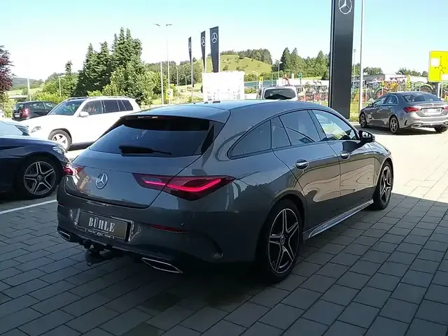 Mercedes-Benz CLA 200