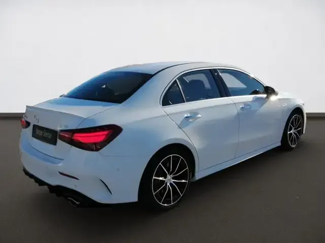 Mercedes-Benz A 35 AMG