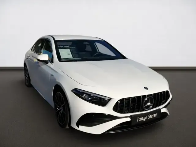 Mercedes-Benz A 35 AMG