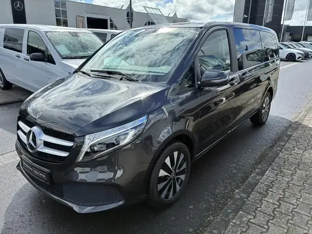 Mercedes-Benz V 250