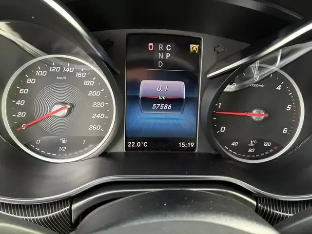 Mercedes-Benz V 250