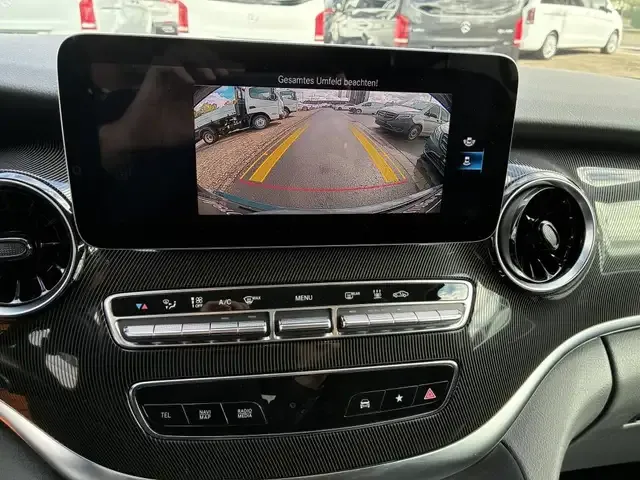 Mercedes-Benz V 250