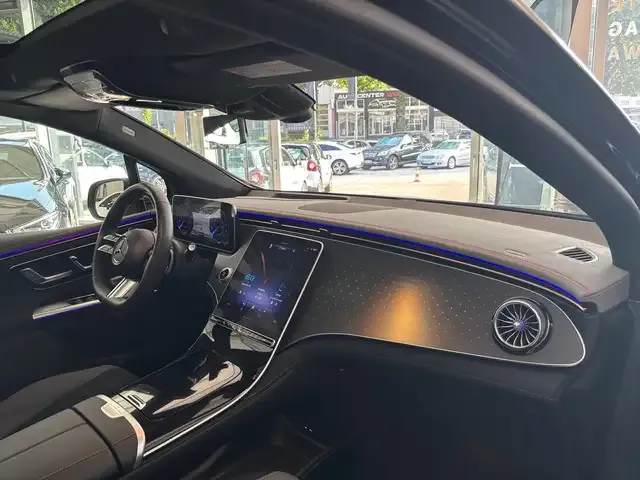 Mercedes-Benz EQE 350