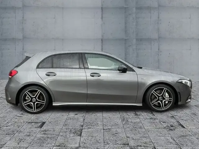 Mercedes-Benz A 35 AMG