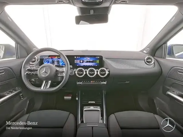 Mercedes-Benz EQA 300