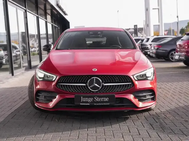 Mercedes-Benz CLA 200