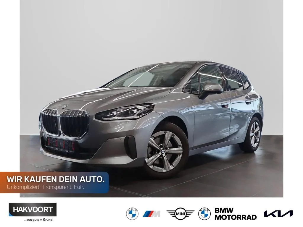 BMW 220