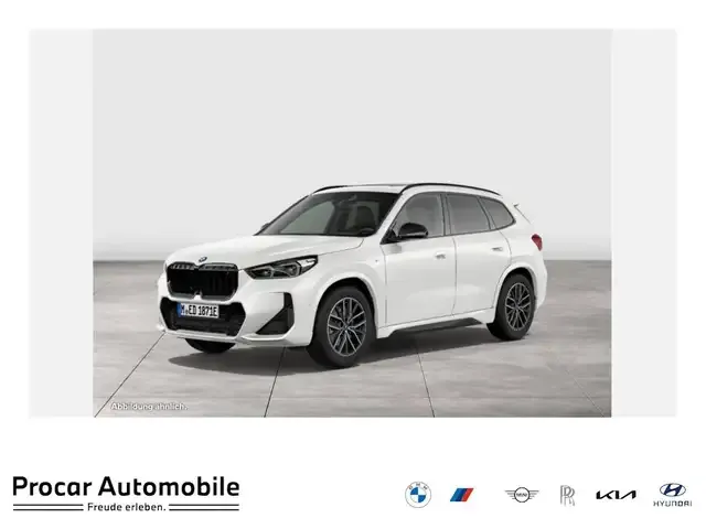 BMW iX1