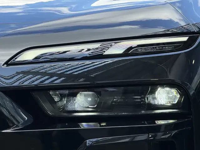 BMW 740