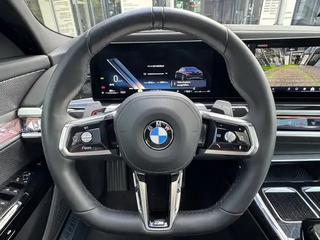 BMW 740