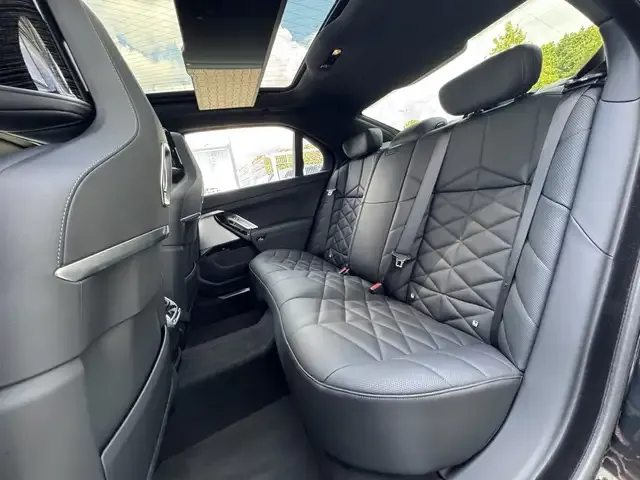 BMW 740